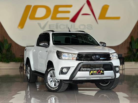 TOYOTA HILUX 2.8 SRV 4X4 CD 16V DIESEL 4P AUTOMÁTICO TOYOTA HILUX 2.8 SRV 4X4 CD 16V DIESEL 4P AUTOMÁTICO
